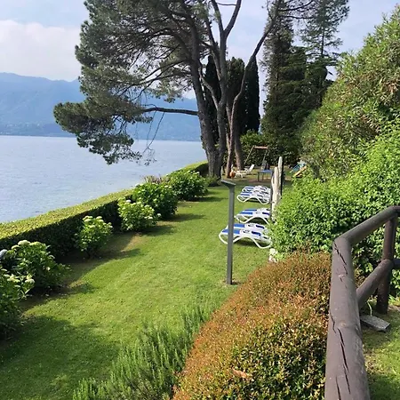 Inaya 아파트
